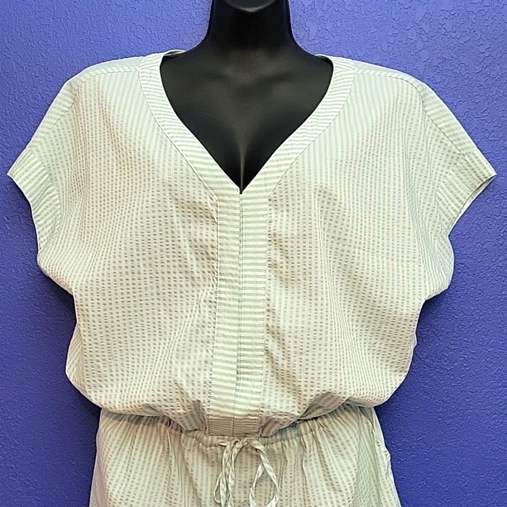 84. Vineyard Vines romper